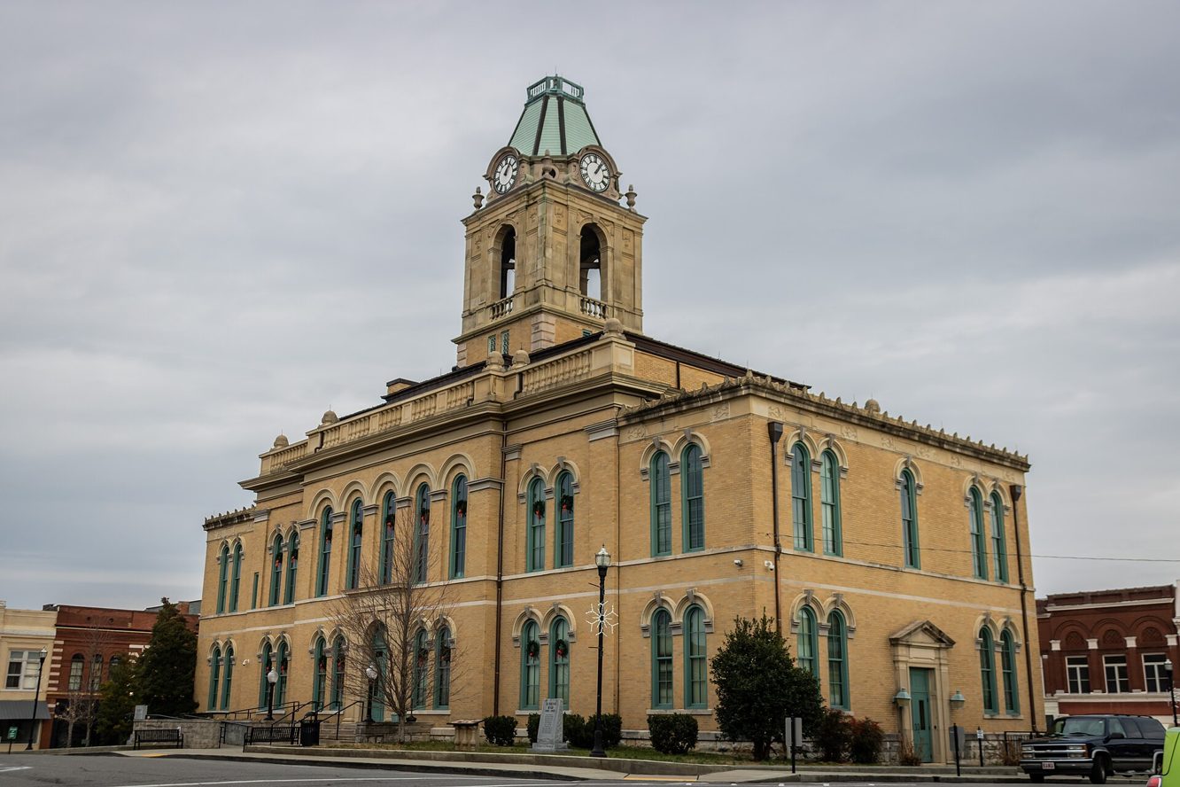 Robertson County Courthouse in Springfield, Tennessee